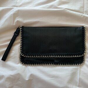 Inzi vegan leather clutcher clutch.